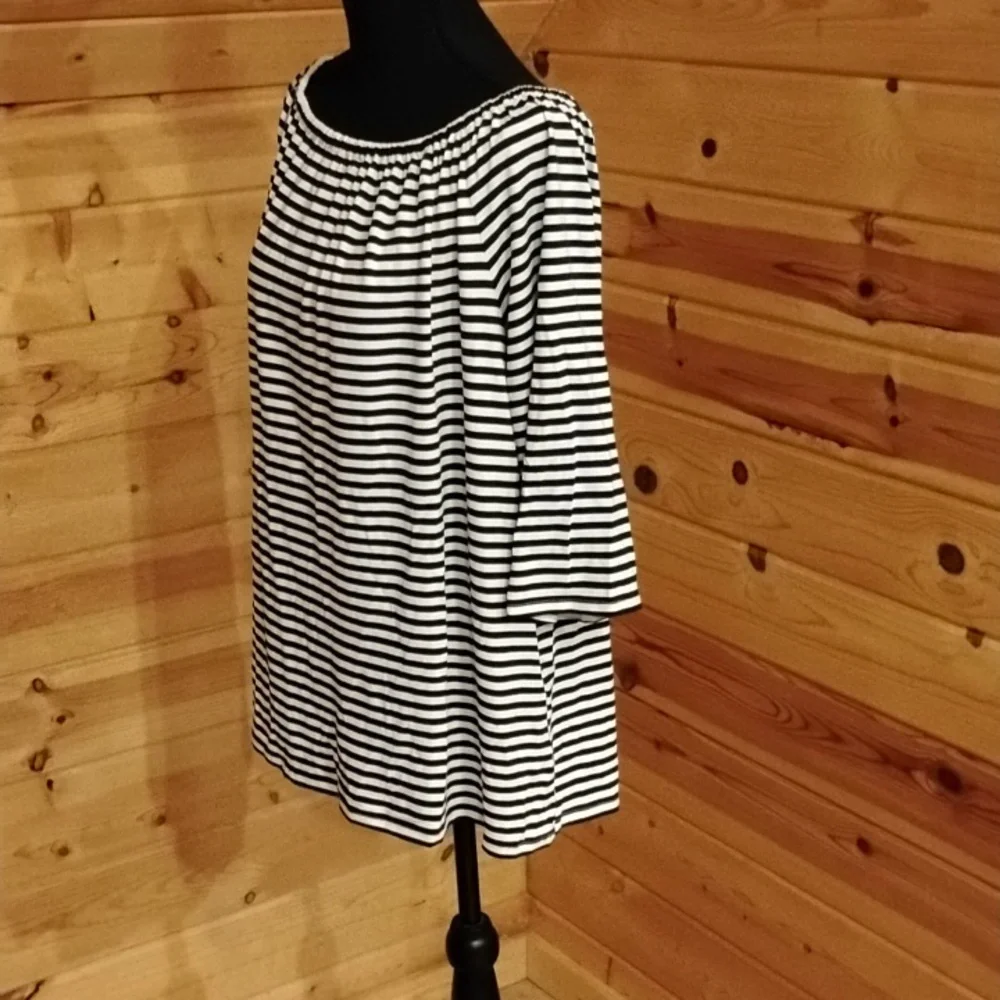 J.Jill Black and White Striped Women's Top - Picture 2 of 4